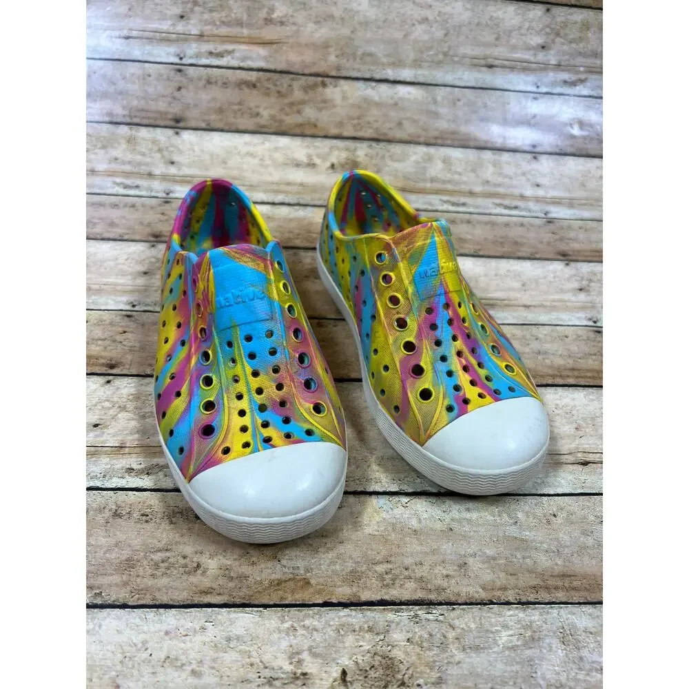 Native Shoes Jefferson Shoes Kids Size C10 Rainbow Tie Dye Slip On Water Beach